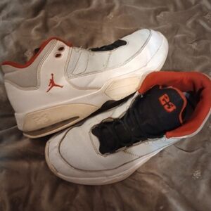 Jordan Max Aura 3 white shoes